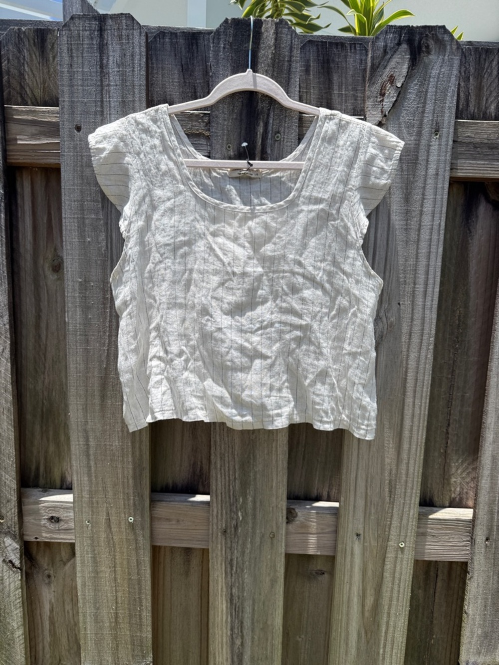 Casual White Scoop Neck Crop Top
